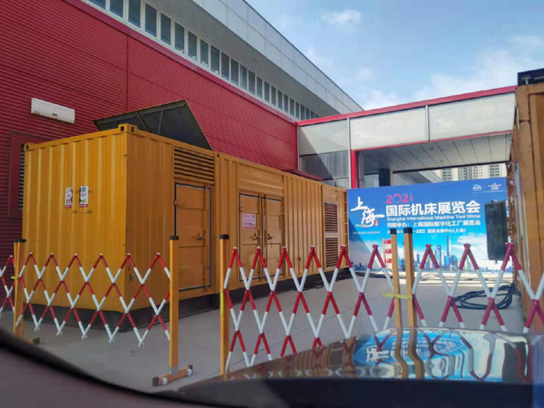 城固发电车出租-发电机无电压或电压太低怎么办？
